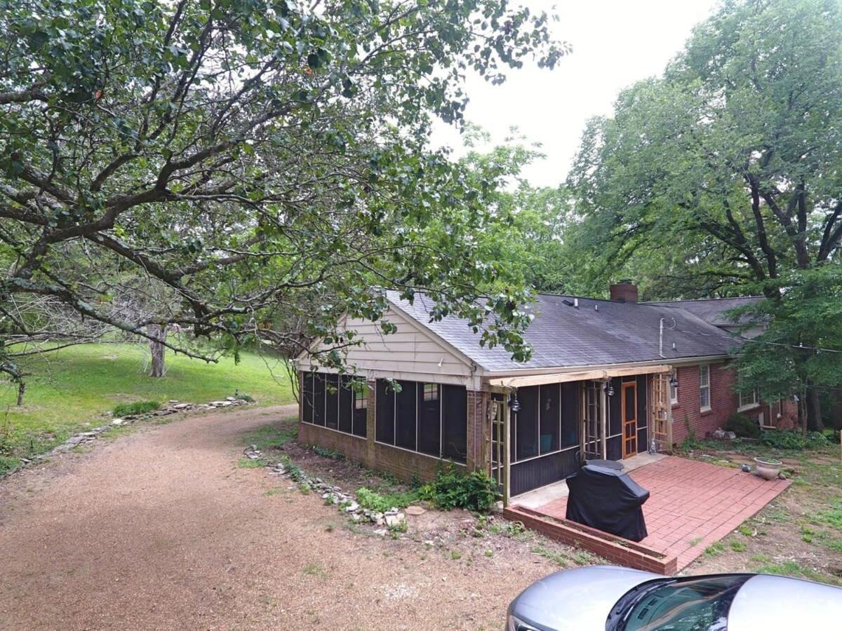 Nashville Elegance Enjoy Southern Comfort In Style Exterior foto